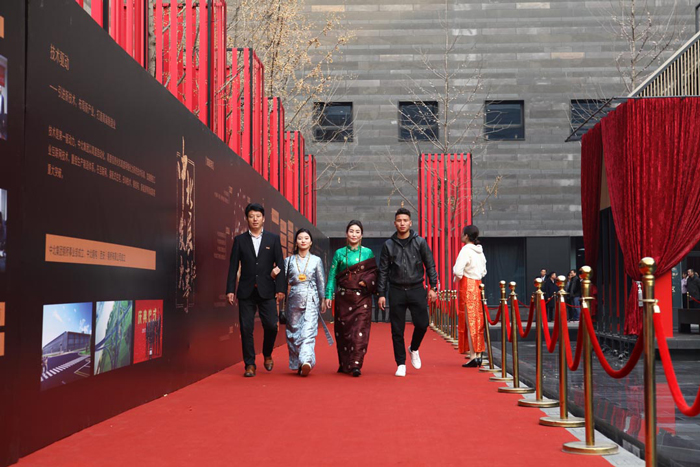 1516851092201007648.jpg 99.jpg